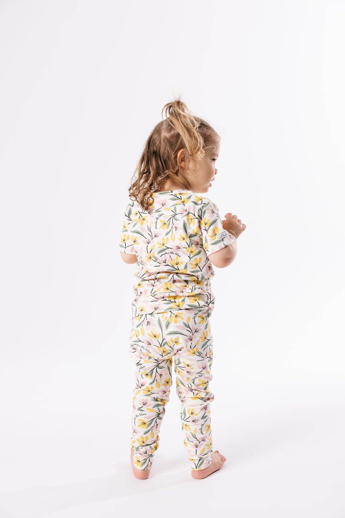 Consider the Lilies Short Sleeve Set Cotton